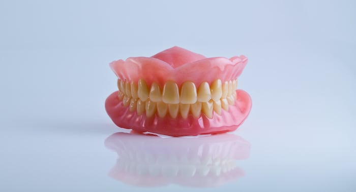 Dientes dañados por bruxismo