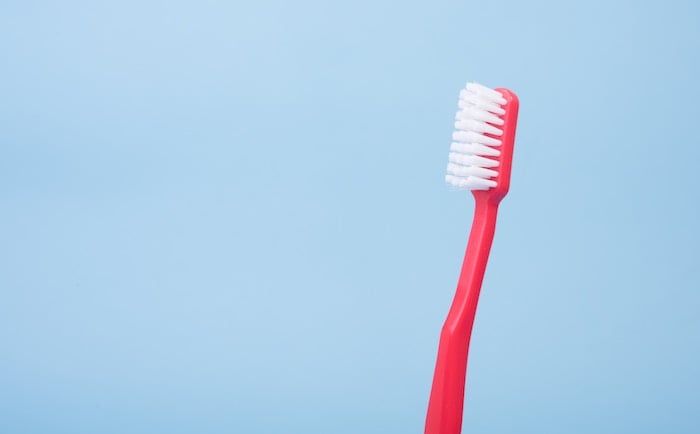 Cómo cepillarse los dientes