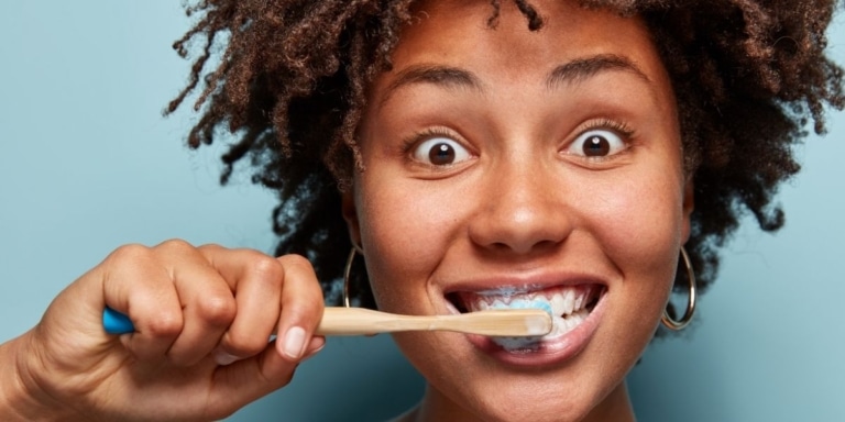 cuidados de implantes dentales