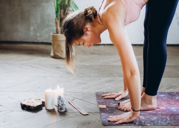 Yoga en casa en un lugar especial