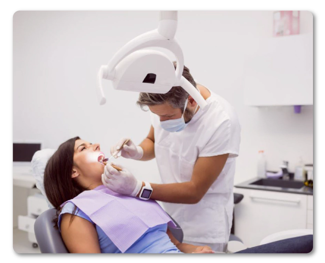 Consulta odontológica blanqueamiento dental 