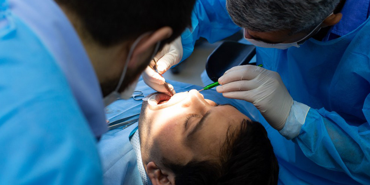 Cirugía oral: ¿Qué es y cuándo se debe considerar?